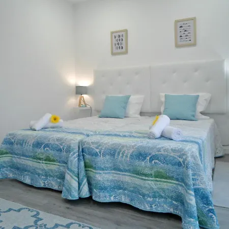 Town Apartment *